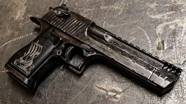 Из Вальхаллы на рубеж: Viking Desert Eagle