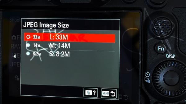 Официальный тизер новой камеры Sony