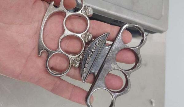 Туристка привезла с отдыха в Турции сувенир и сразу две статьи