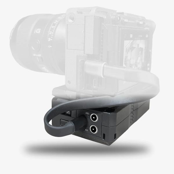 Аккумулятор Core SWX SNAP Mighty 45Wh крепится под камеру на магните