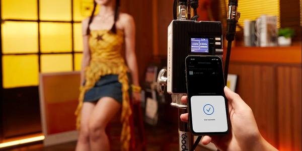 Анонсирована полноцветная панель Godox LiteWafer UP150R