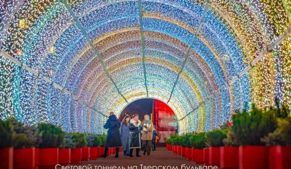 Где погулять в новогоднюю ночь в Москве и будет ли открыта Красная площадь