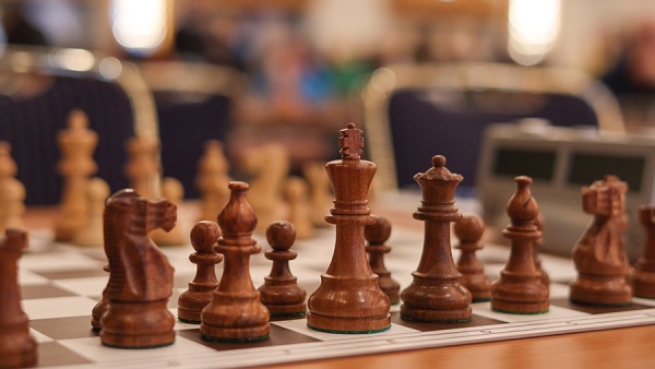 РФ приветствовала решение FIDE о допуске россиян на соревнования с флагом и гимном