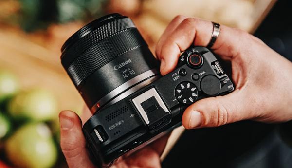 Производство бюджетных камер Canon могут передать на аутсорс