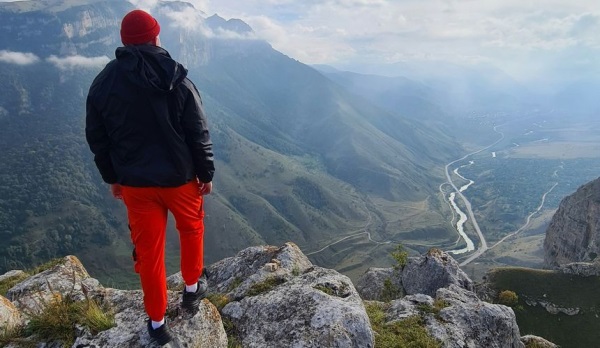 К восхождению на Эльбрус допустят только группы туристов