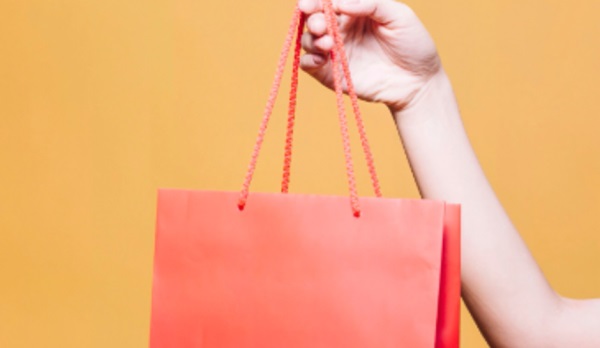 Туристка не улетела в Стамбул из-за пакета Ozon