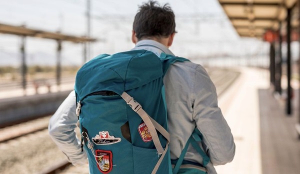 Стандартный рюкзак в самолет: в Госдуме хотят запретить авиакомпаниям скрытые сборы за ручную кладь