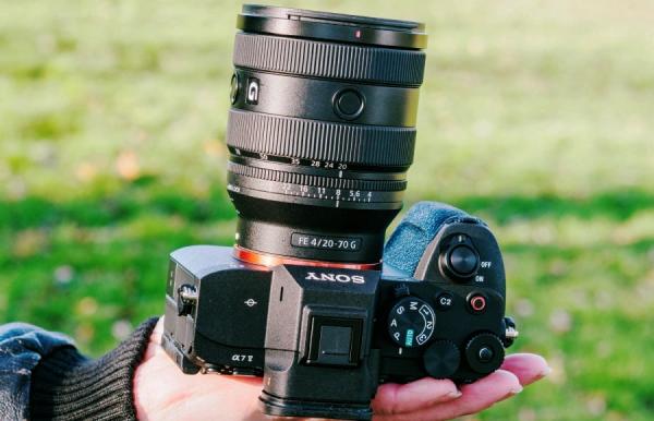 Несмотря на хейт, предзаказов на Sony A7 V очень много