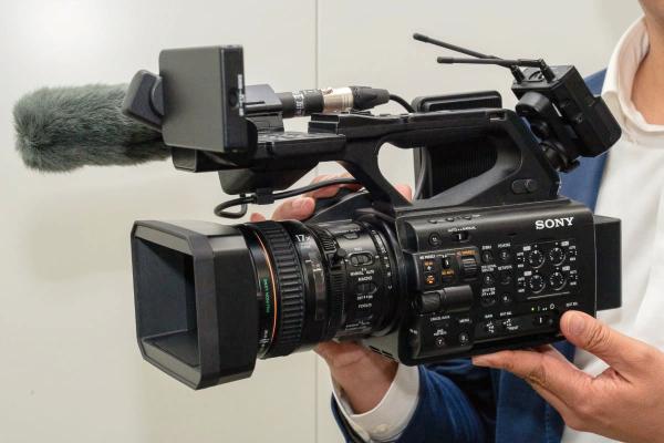 Камкордеры живы! Tilta выпустили упор для съемки с плеча