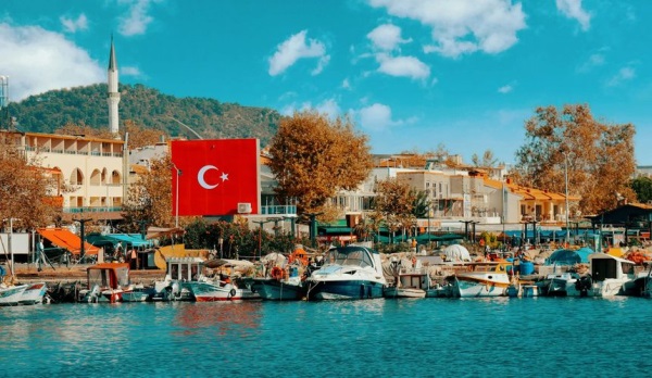 Туристов отвезут в Анталью из Москвы за 6 тысяч рублей